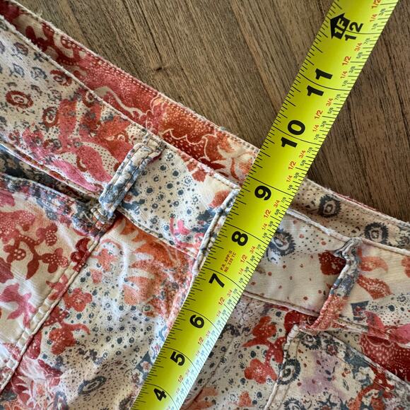 Pilcro (Anthropologie) Women's Shorts - Size 28 - Picture 4 of 7